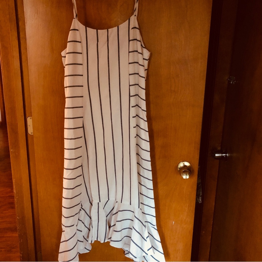Cotton/linen look scalloped hem Striped Midi Dress